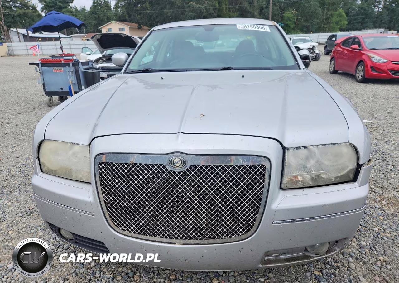 2005 Chrysler 300 Touring VIN:2C3AA53G65H684731 - 5