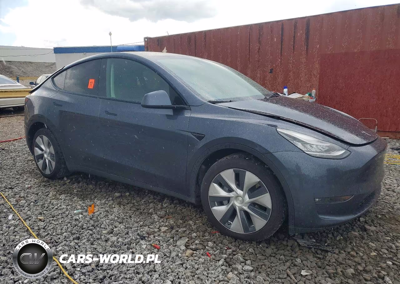 2021 Tesla Model Y VIN:5YJYGDEE0MF106823 - 4