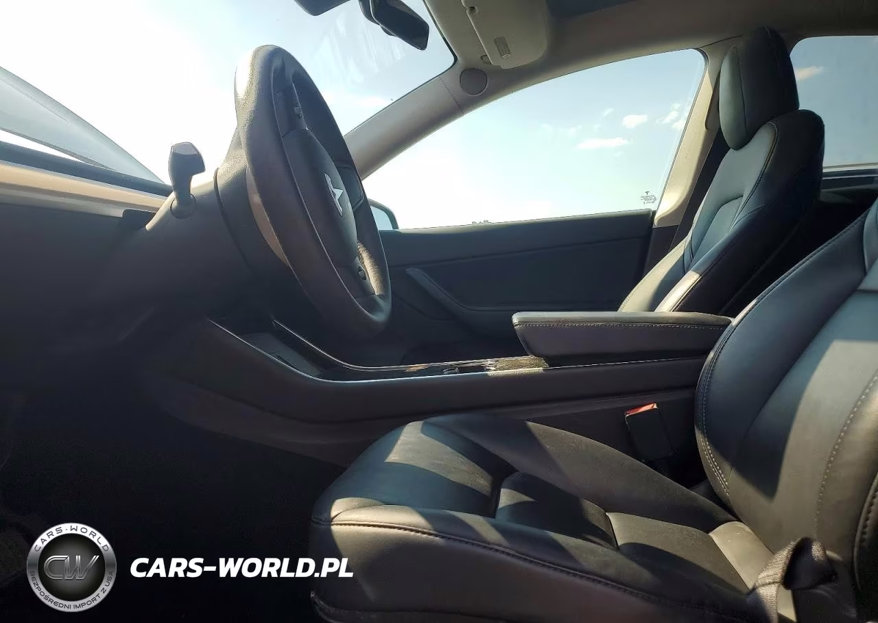 2021 Tesla Model Y VIN:5YJYGDEE0MF106823 - 7