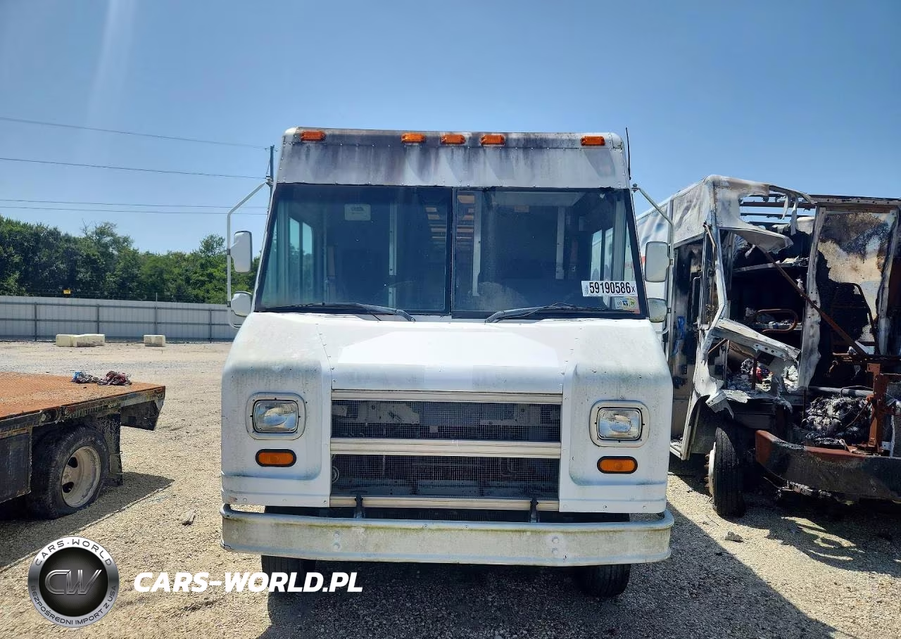 2003 Ford E350 Delivery Truck VIN:1FCKE39L93HB32964 - 5