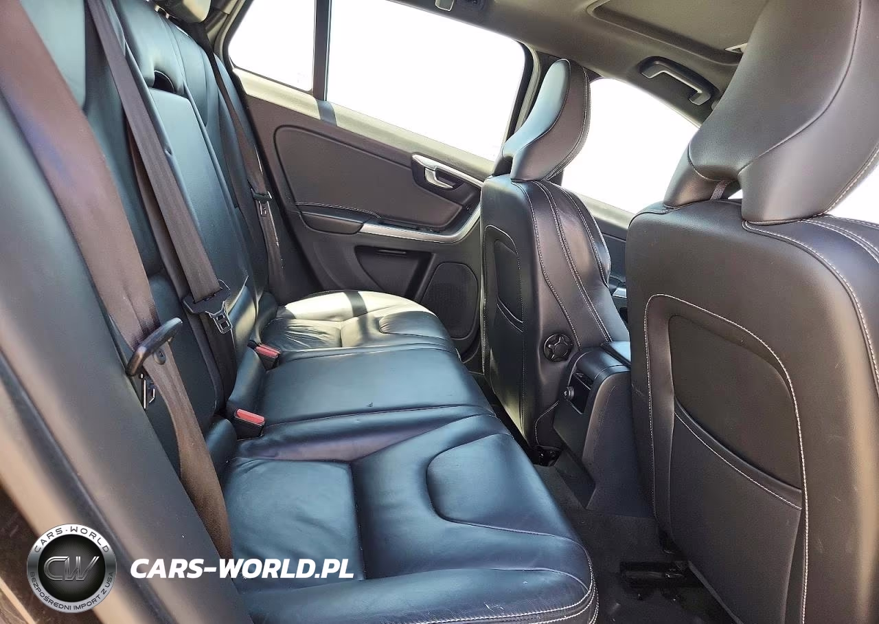 2015 Volvo V60 Premier VIN:YV1612SB4F1189766 - 10