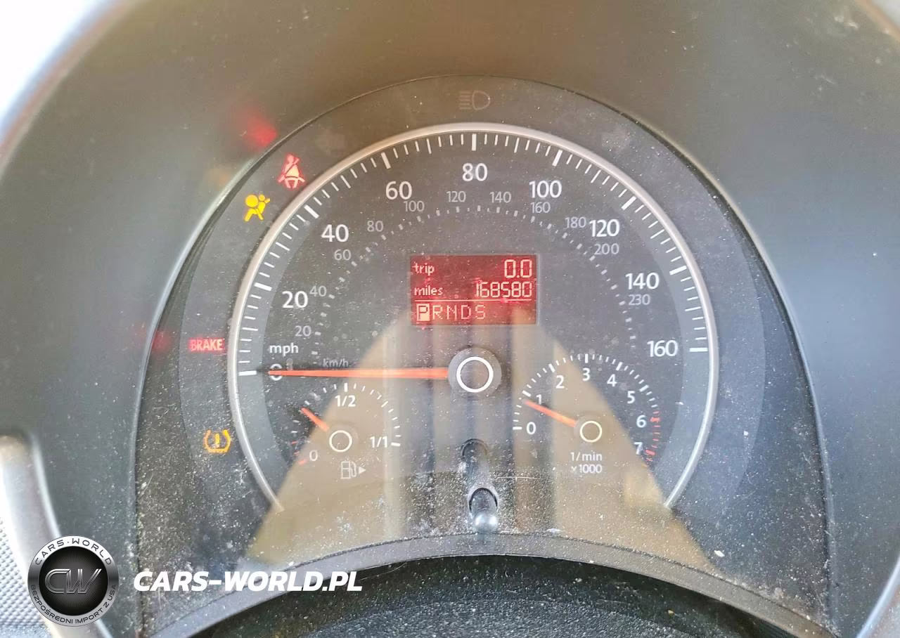 2008 Volkswagen New Beetle S VIN:3VWPW31C78M521391 - 9