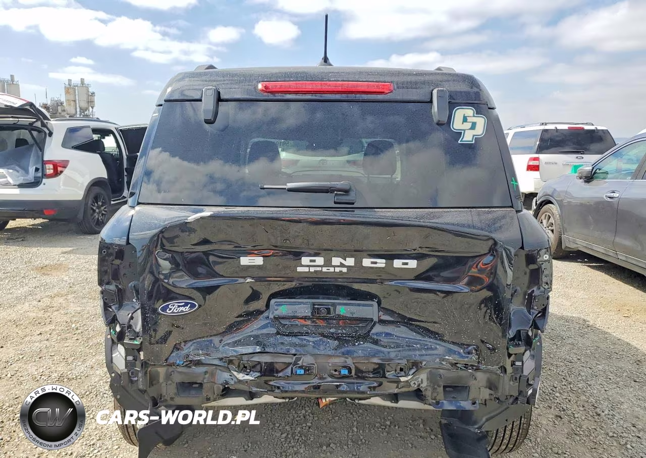 2026 Ford Bronco Sport Outer Banks VIN:3FMCR9CN9TRE05496 - 6