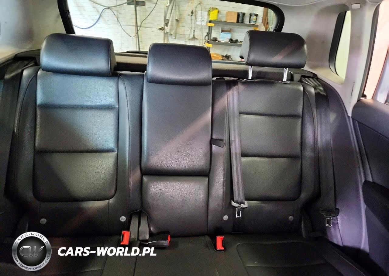 2011 Volkswagen Tiguan S VIN:WVGBV7AX0BW524260 - 10