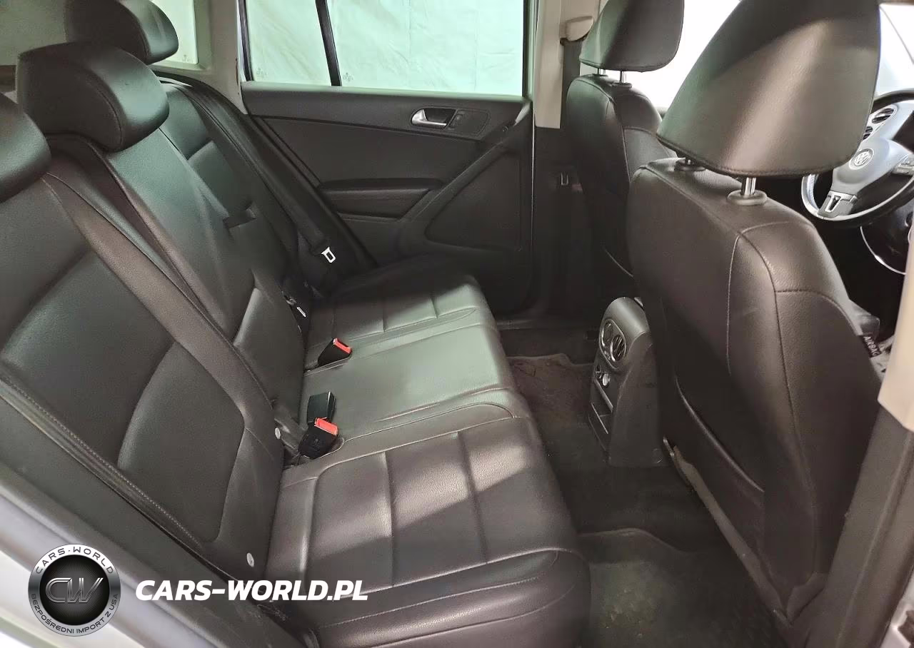 2011 Volkswagen Tiguan S VIN:WVGBV7AX0BW524260 - 11