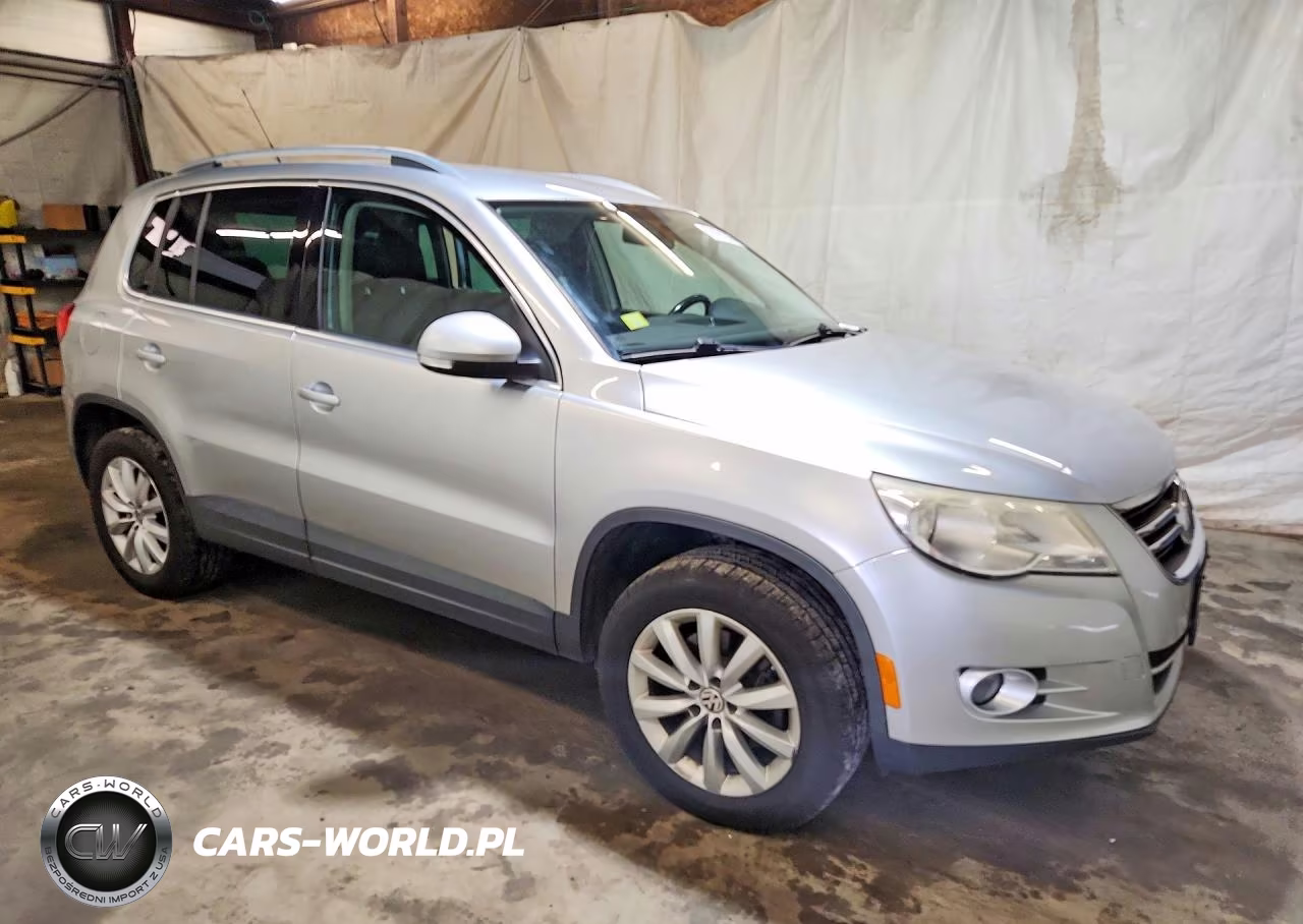 2011 Volkswagen Tiguan S VIN:WVGBV7AX0BW524260 - 4