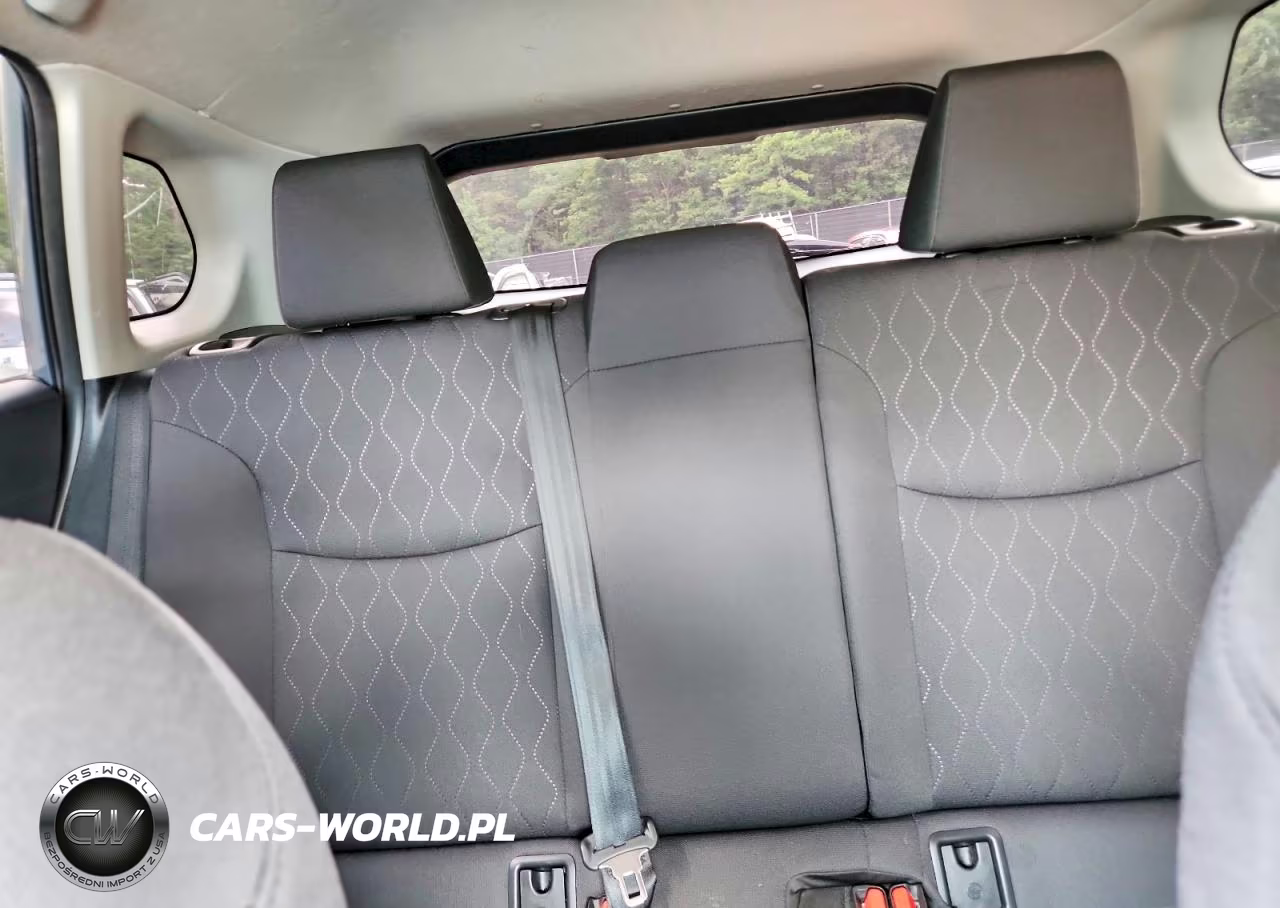 2024 Toyota Corolla Cross Le VIN:7MUCAABG9RV103430 - 10