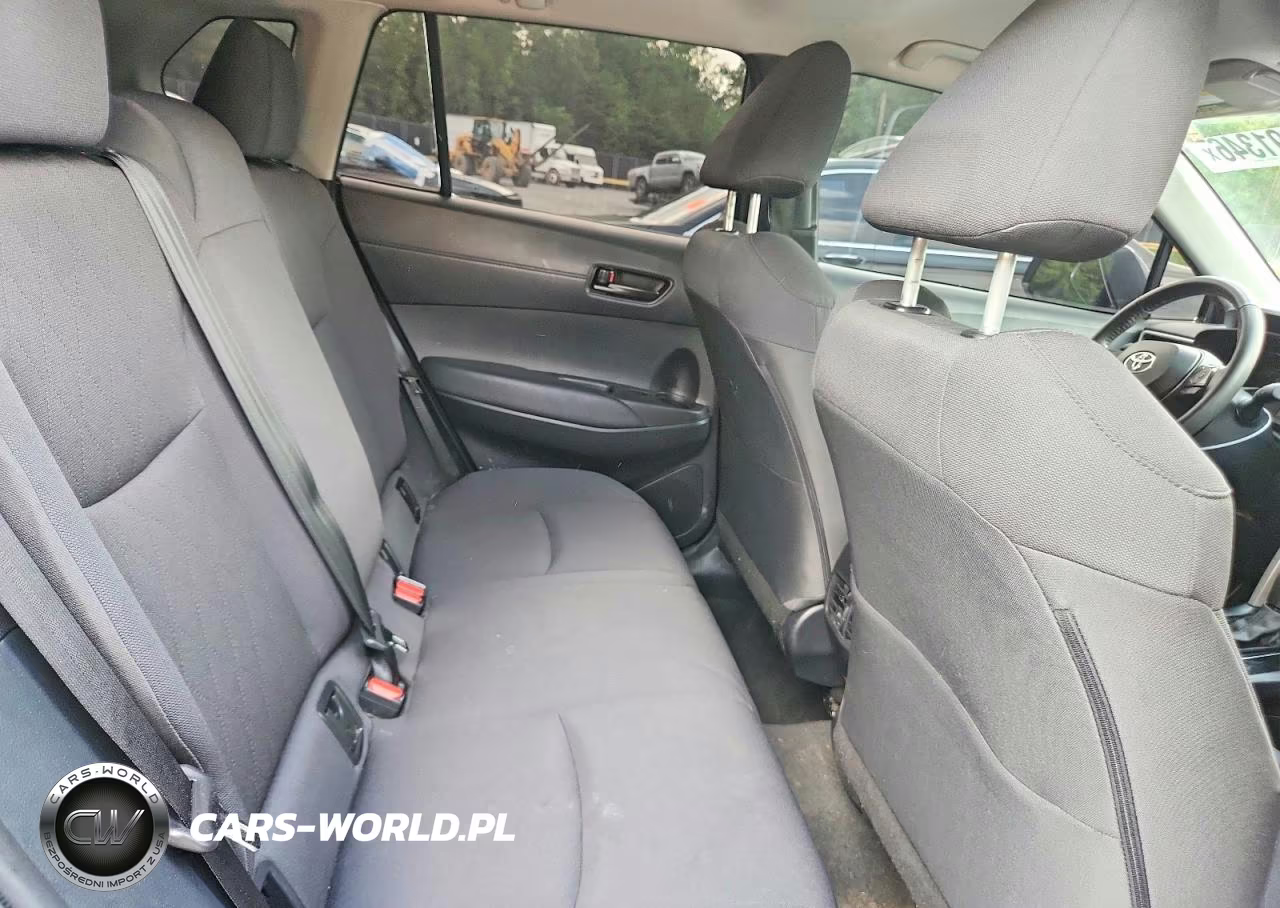 2024 Toyota Corolla Cross Le VIN:7MUCAABG9RV103430 - 11