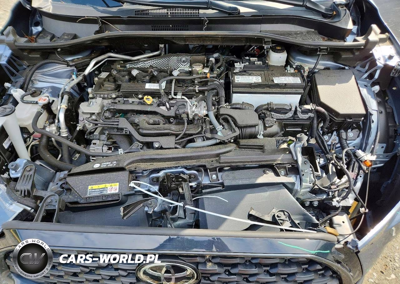 2024 Toyota Corolla Cross Le VIN:7MUCAABG9RV103430 - 12
