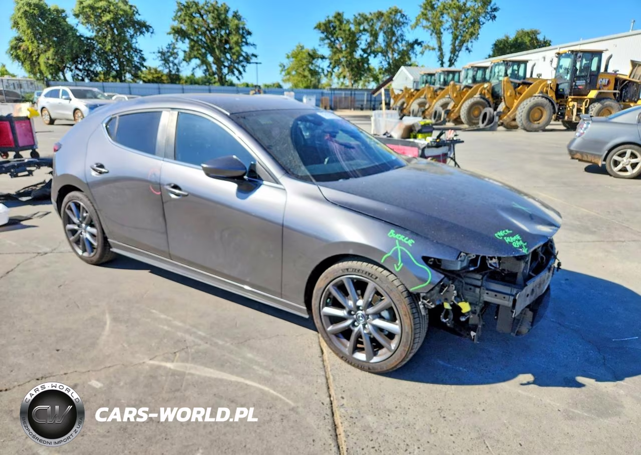 2021 Mazda 3 Select VIN:JM1BPAKL7M1306811 - 4