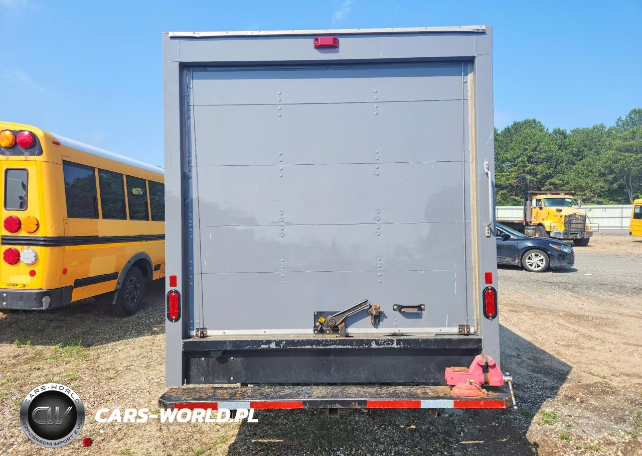 2017 GMC Savana Box Truck VIN:1GD07RFF8H1902389 - 6