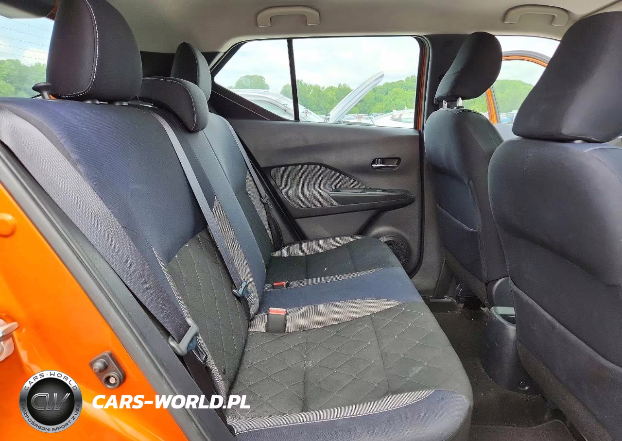 2018 Nissan Kicks VIN:3N1CP5CU1JL526925 - 11