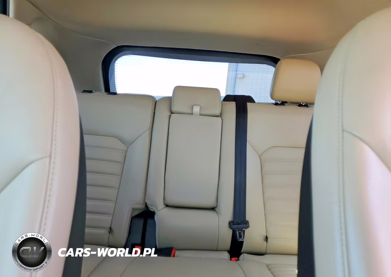2017 Ford Edge Sel VIN:2FMPK3J84HBC24926 - 10
