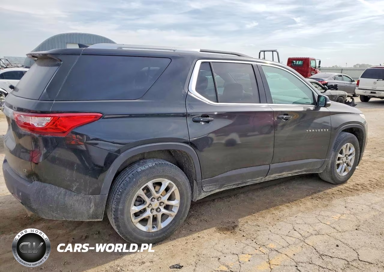 2018 Chevrolet Traverse Lt VIN:1GNEVGKW8JJ135313 - 3