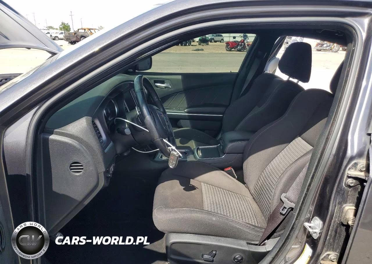 2019 Dodge Charger VIN:2C3CDXHG3KH685030 - 7
