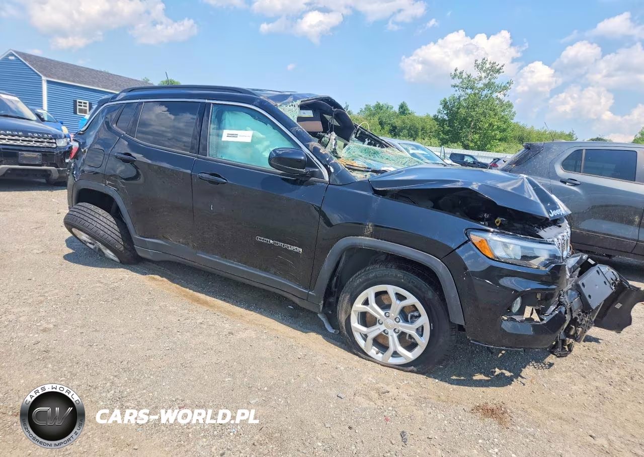 2024 Jeep Compass Latitude VIN:3C4NJDBN9RT119412 - 4