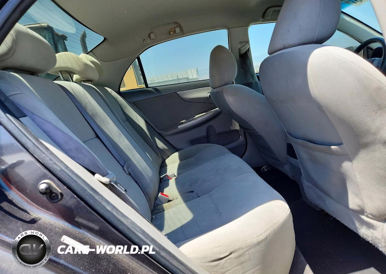 2010 Toyota Corolla Le VIN:1NXBU4EEXAZ304466 - 10