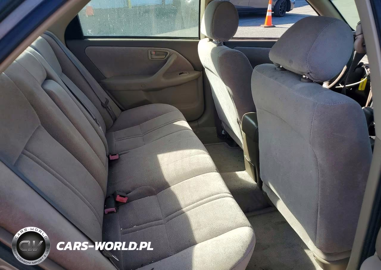 1999 Toyota Camry Le VIN:4T1BG22K7XU869630 - 10