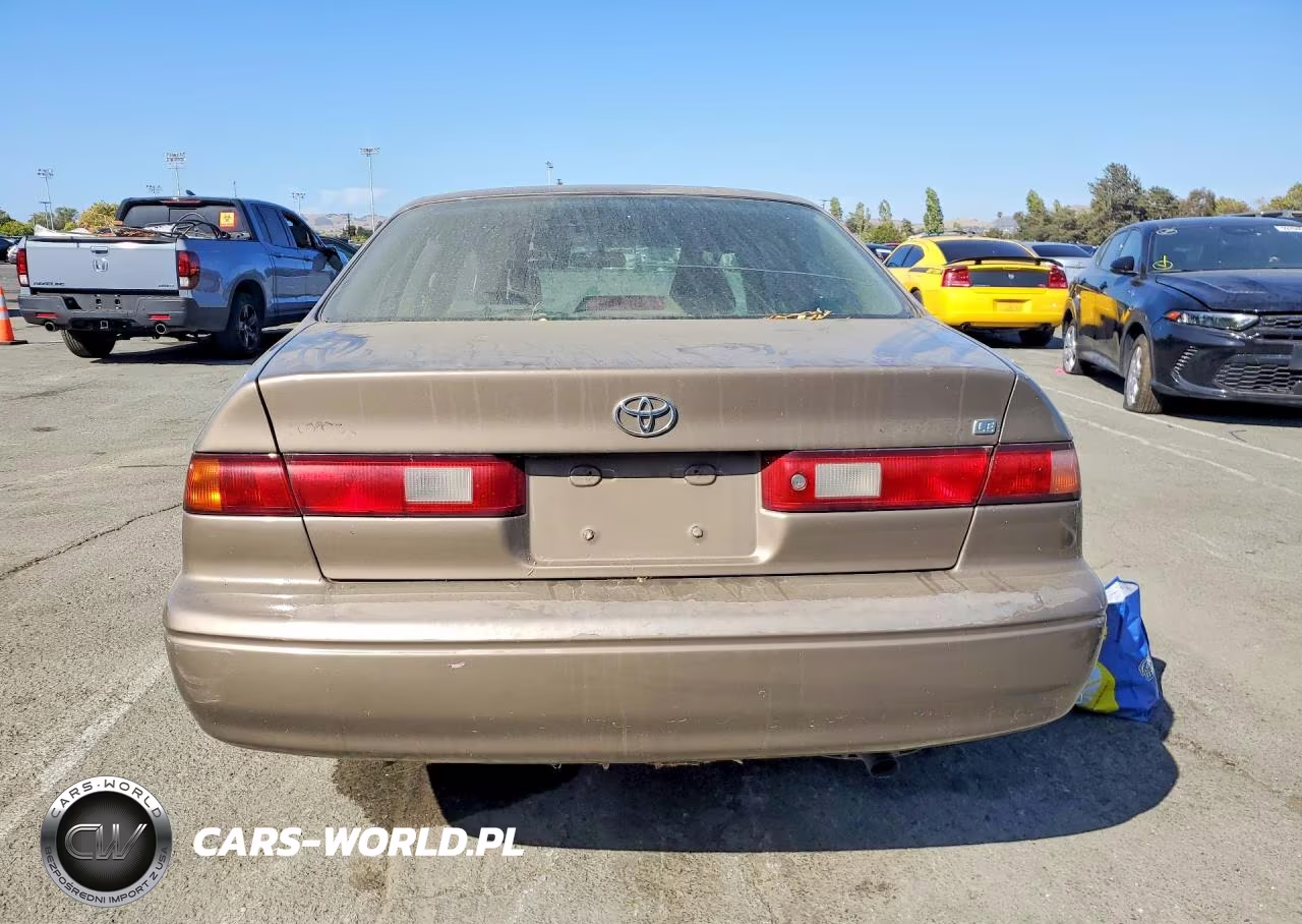 1999 Toyota Camry Le VIN:4T1BG22K7XU869630 - 6