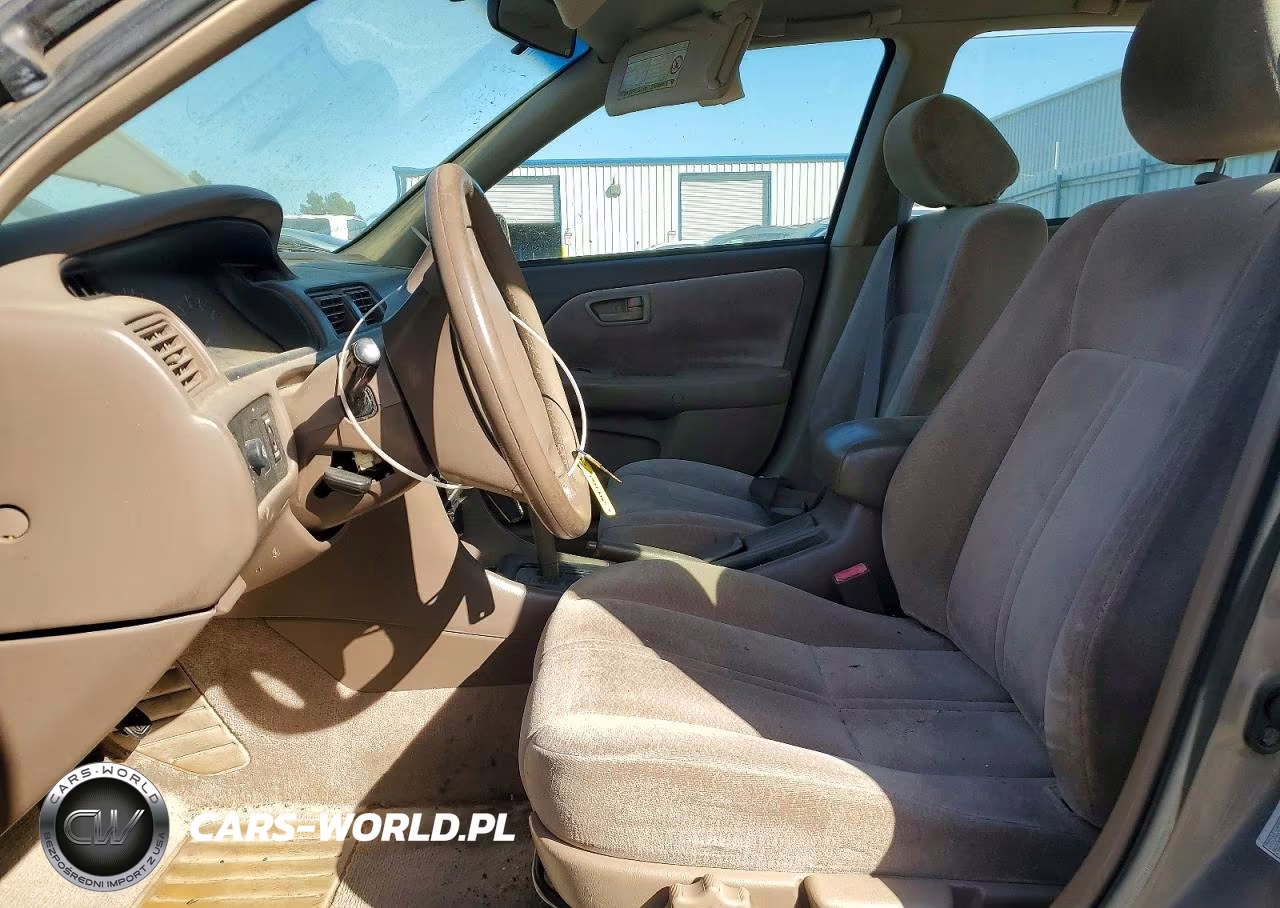 1999 Toyota Camry Le VIN:4T1BG22K7XU869630 - 7