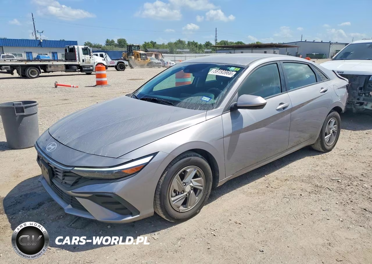 2025 Hyundai Elantra Se – zdjęcie 1 z 12