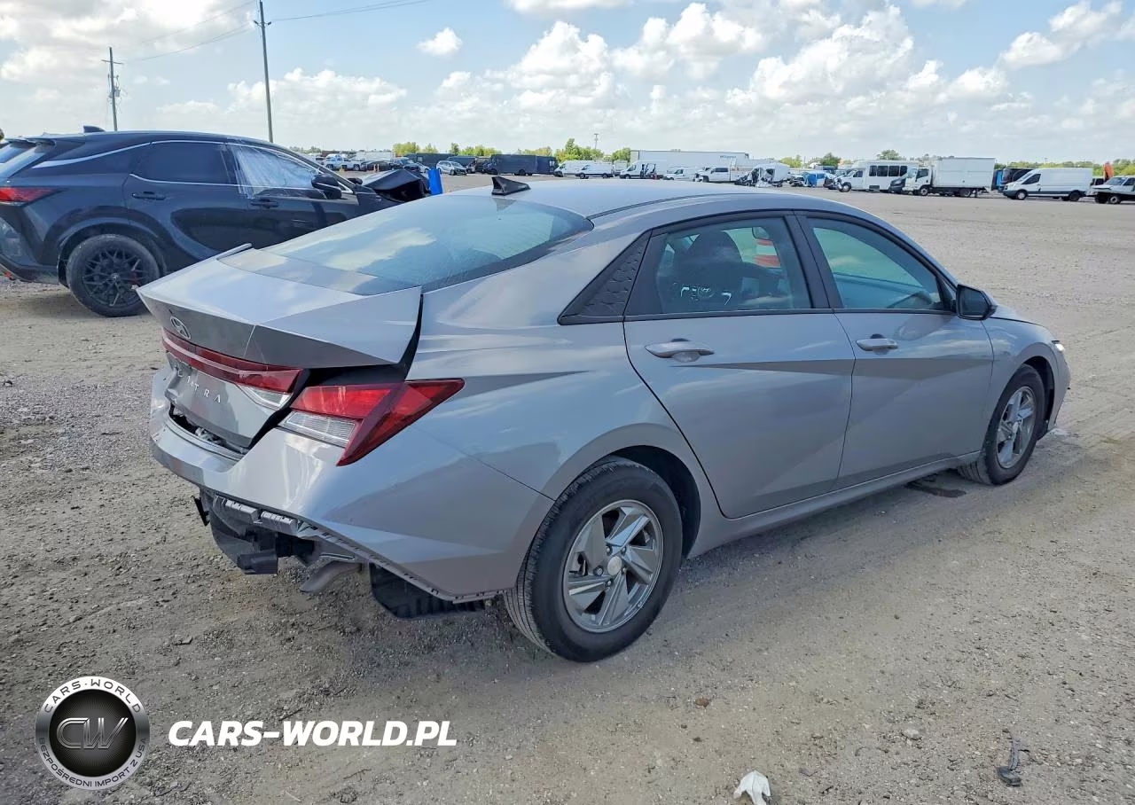 2025 Hyundai Elantra Se VIN:KMHLL4DG8SU027179 - 3