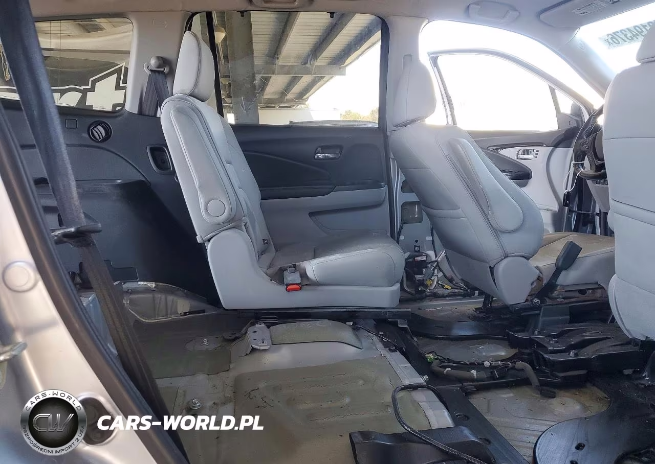 2016 Honda Pilot Elite VIN:5FNYF6H0XGB114253 - 10