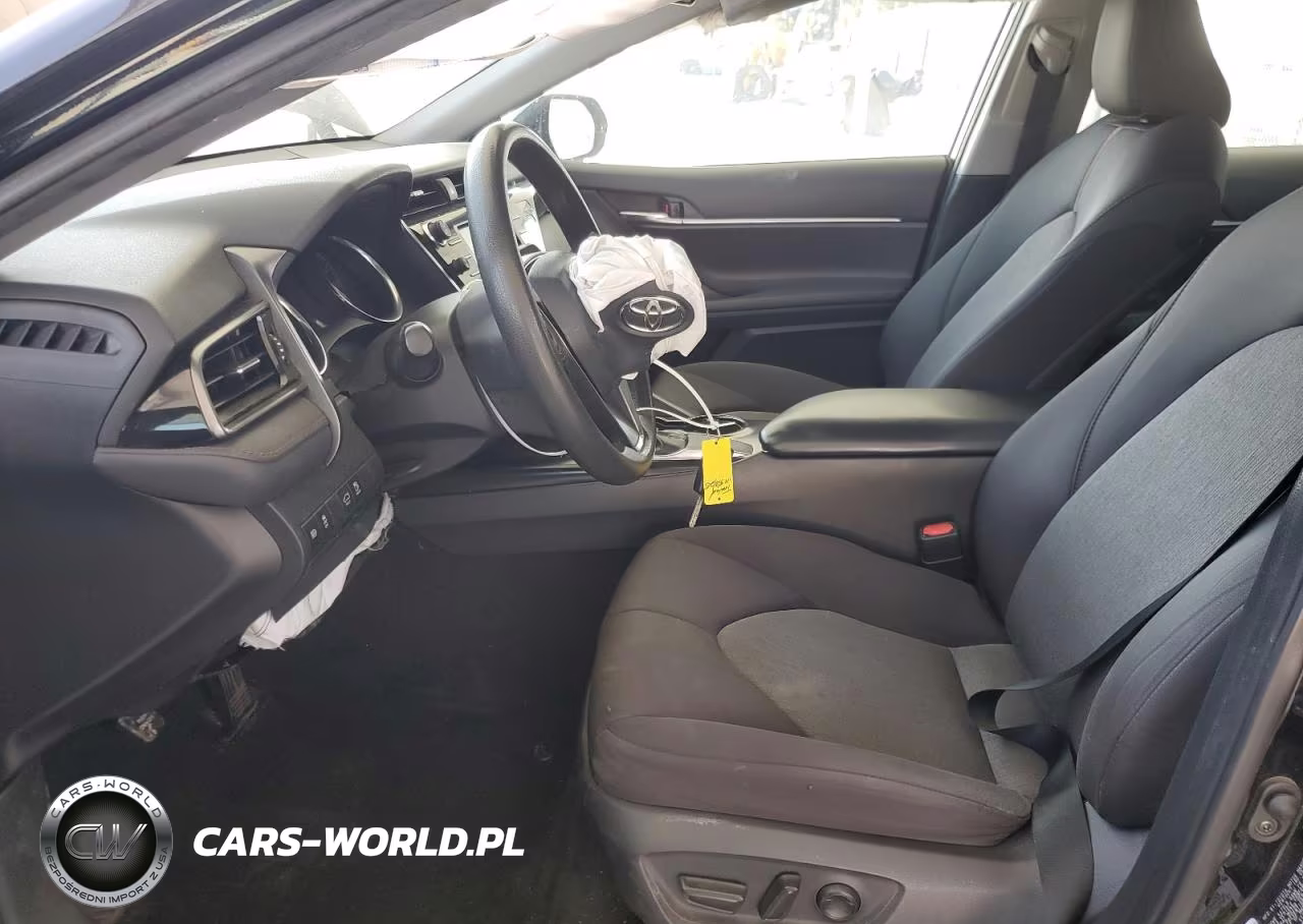 2019 Toyota Camry Le VIN:4T1B11HK4KU268378 - 7