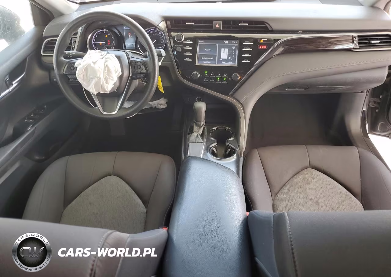 2019 Toyota Camry Le VIN:4T1B11HK4KU268378 - 8