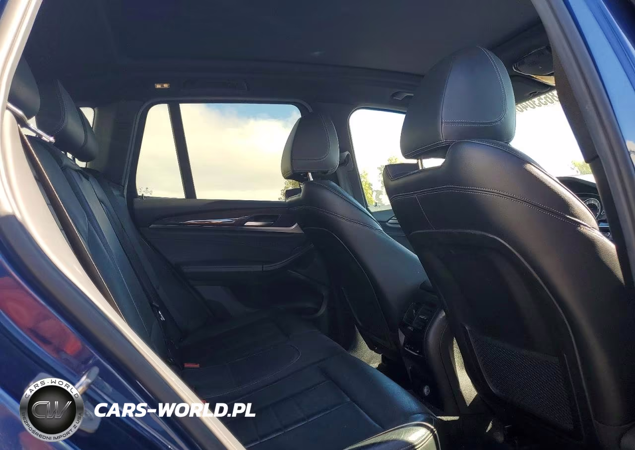 2018 BMW X3 xDrive30I VIN:5UXTR9C58JLC81609 - 10