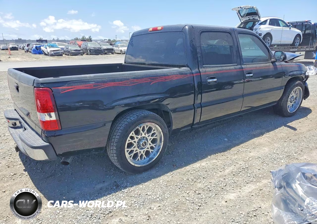 2007 GMC New Sierra C1500 Classic VIN:2GTEC13V271155139 - 3