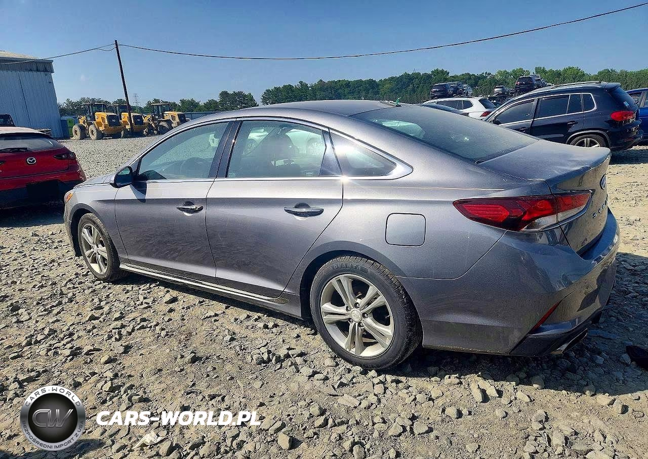 2018 Hyundai Sonata Sport VIN:5NPE34AF1JH631951 - 2