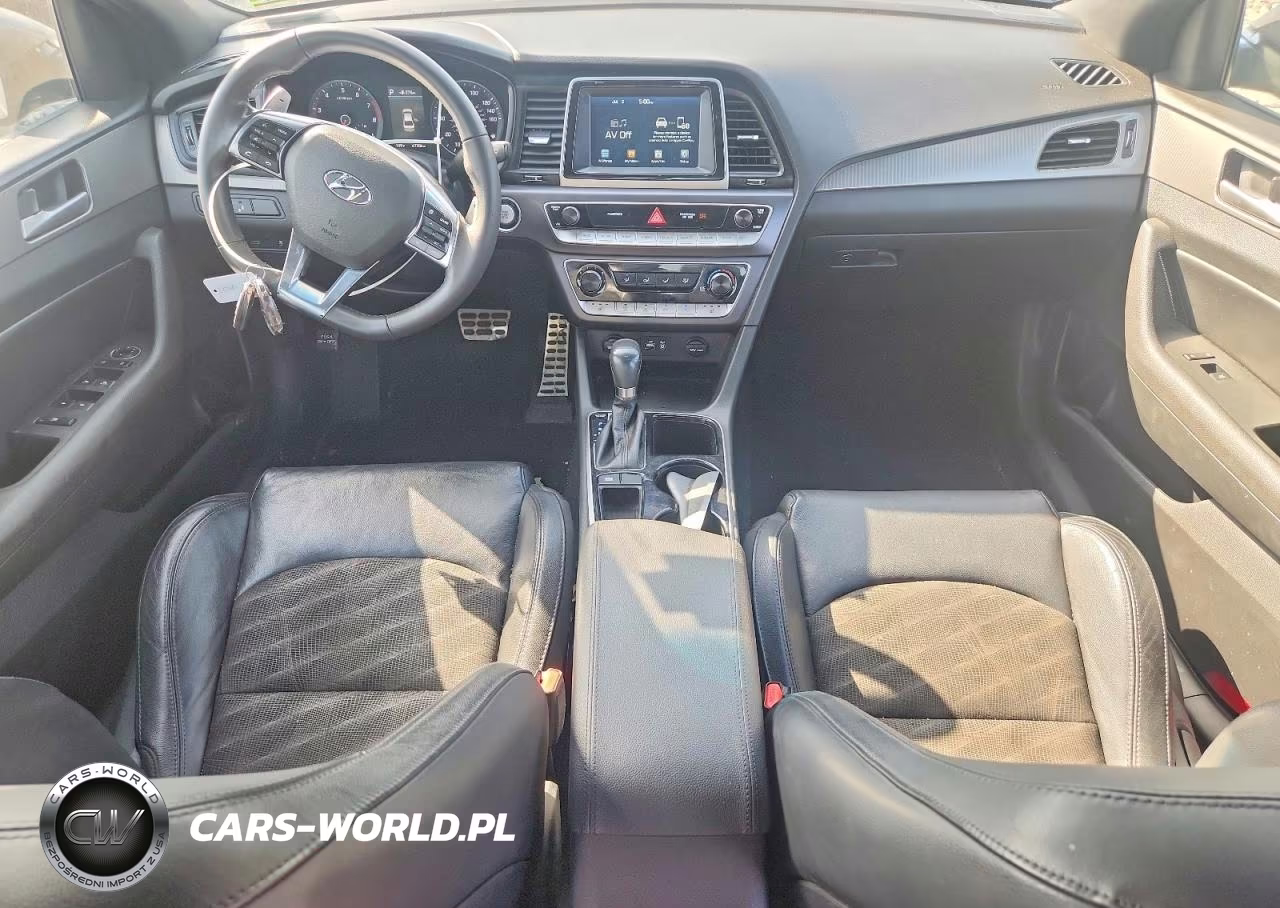 2018 Hyundai Sonata Sport VIN:5NPE34AF1JH631951 - 8