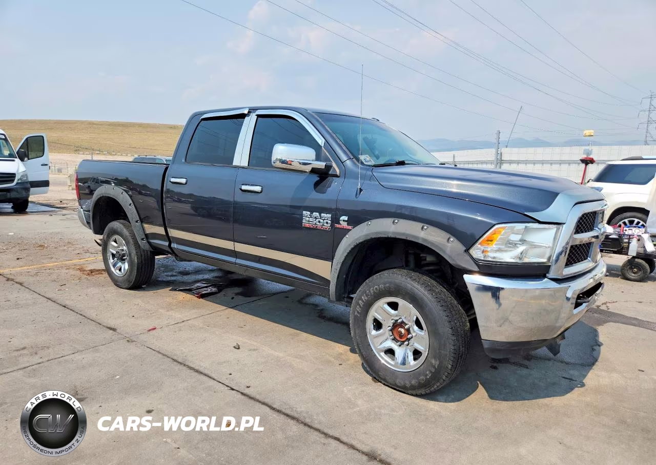 2015 Ram 2500 Slt VIN:3C6UR5DL2FG556900 - 4