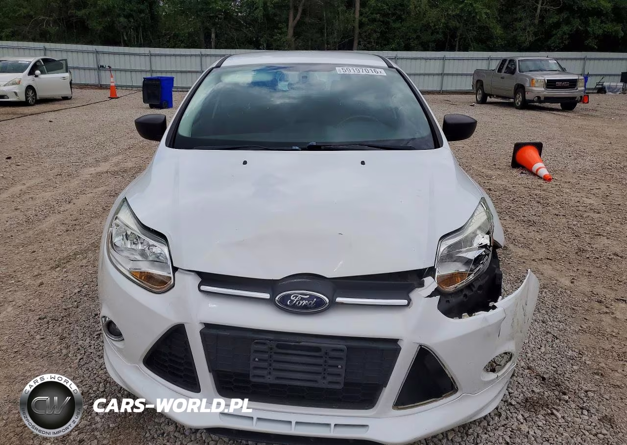 2013 Ford Focus S VIN:1FADP3E23DL379594 - 5
