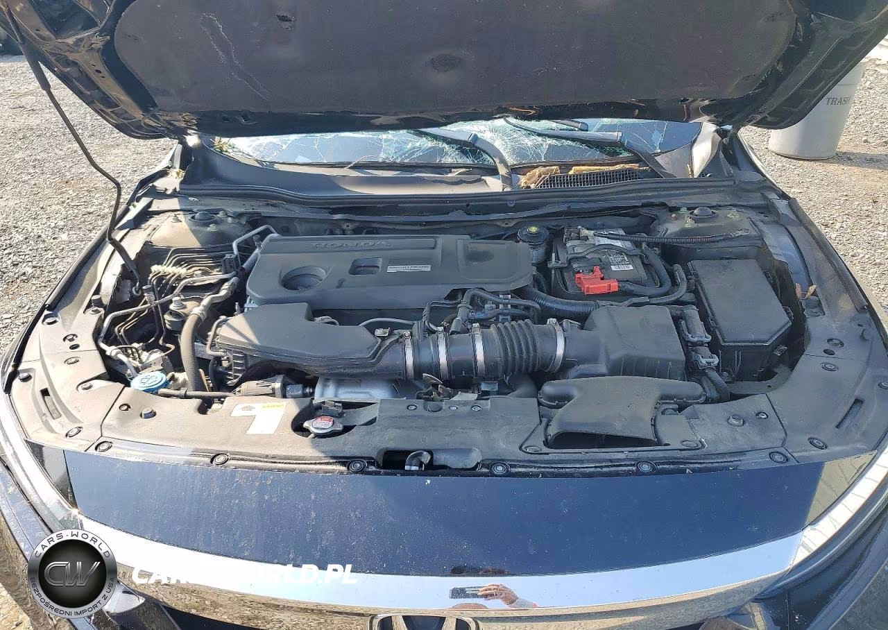 2018 Honda Accord Touring VIN:1HGCV2F9XJA040308 - 11
