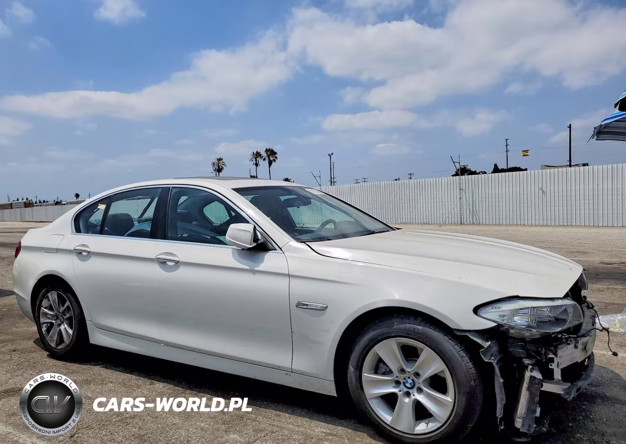 2013 BMW 528 I VIN:WBAXG5C57DDY31893 - 4