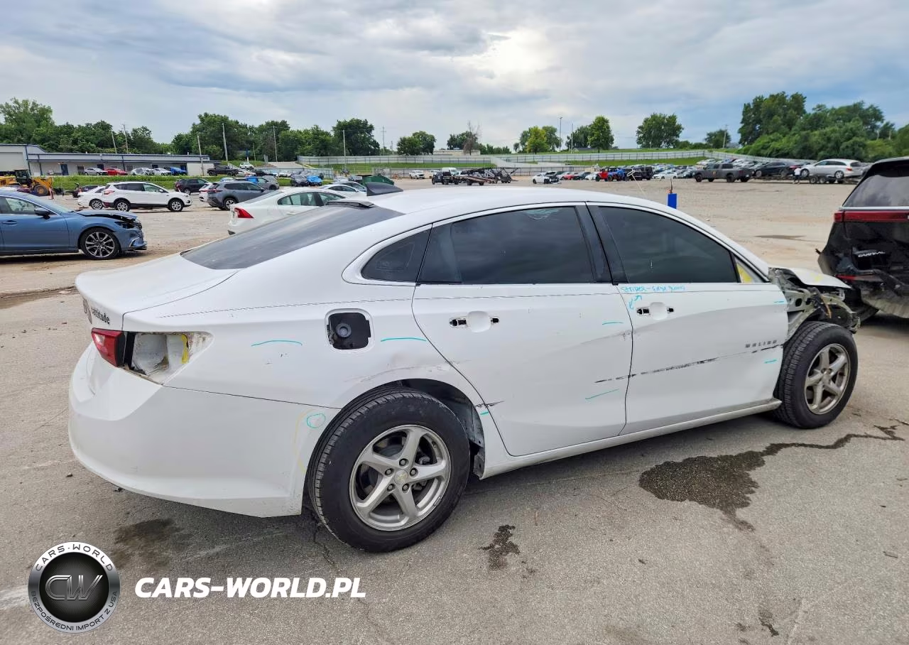 2018 Chevrolet Malibu Ls VIN:1G1ZB5ST7JF255094 - 3
