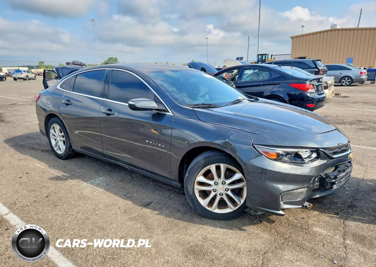 2017 Chevrolet Malibu Lt VIN:1G1ZE5ST3HF236205 - 4