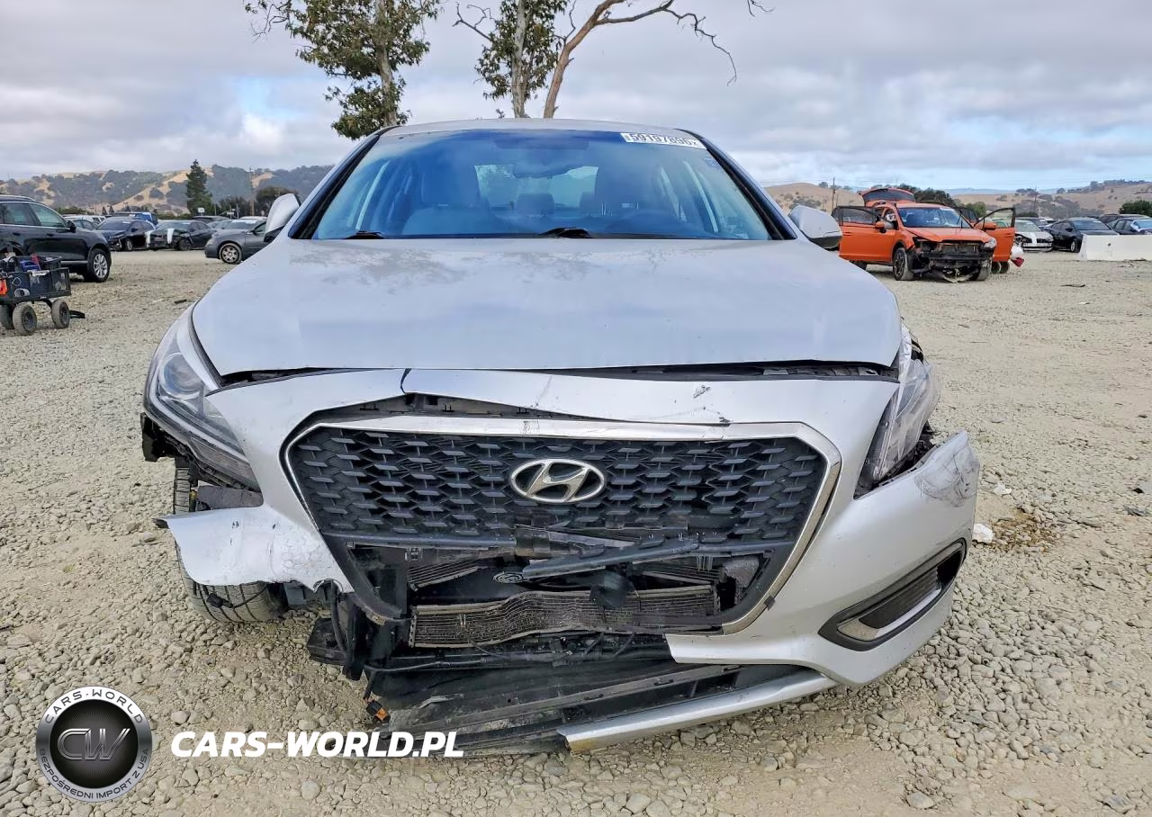 2016 Hyundai Sonata Hybrid Se VIN:KMHE24L17GA011475 - 5