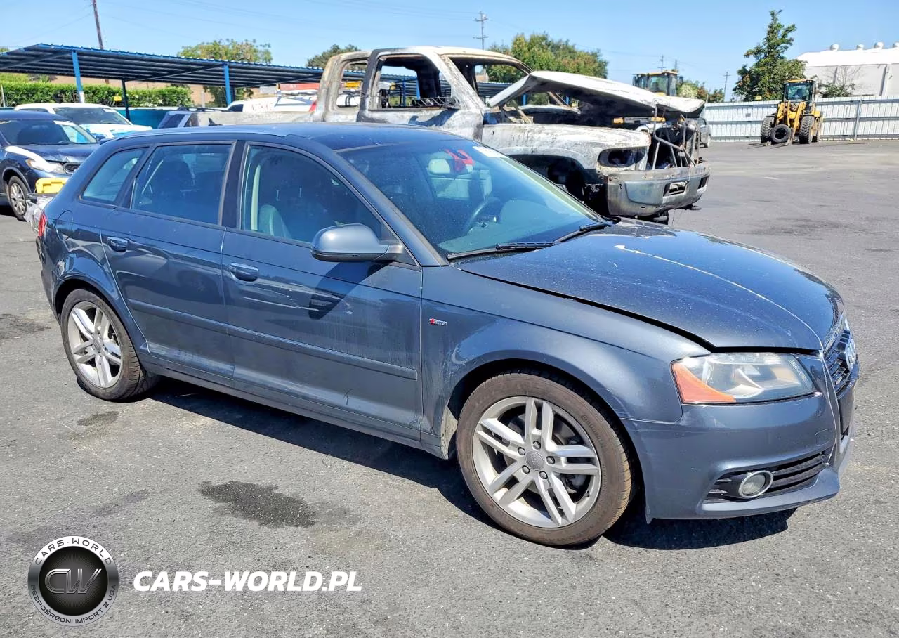 2011 Audi A3 Premium Plus VIN:WAUMFAFM7BA081072 - 4