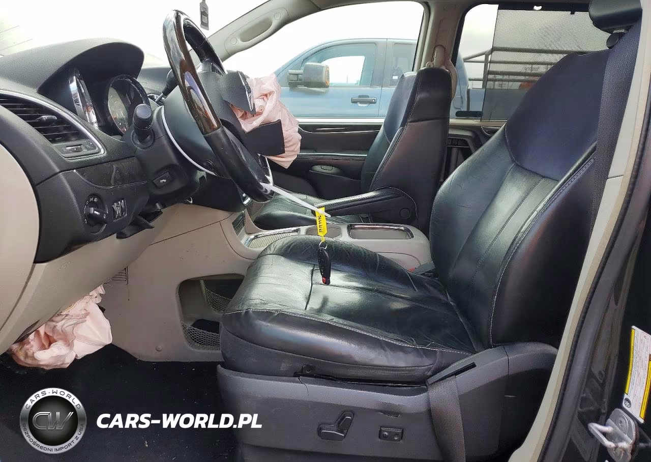 2012 Chrysler Town & Country Limited VIN:2C4RC1GG6CR133248 - 7