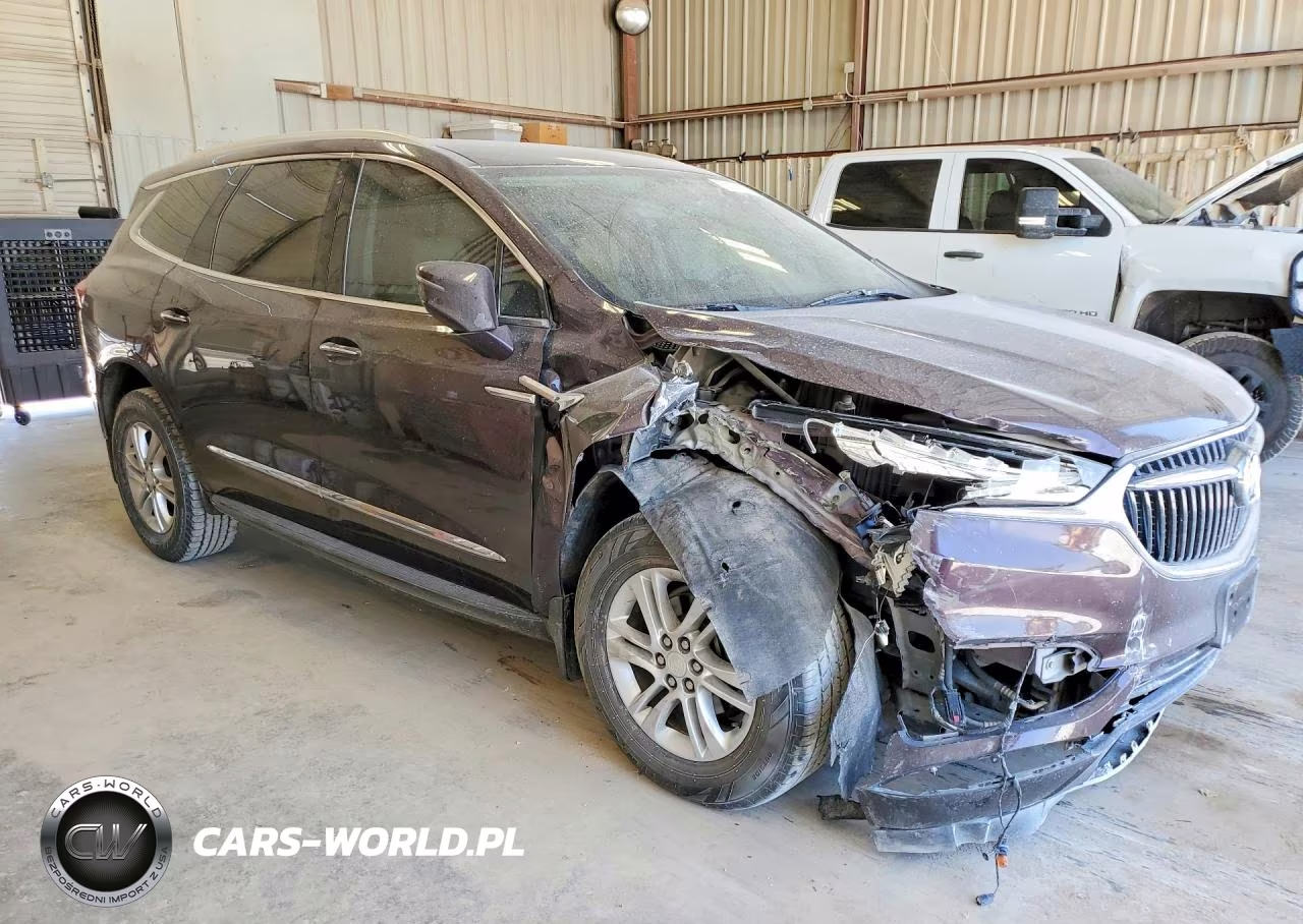 2018 Buick Enclave Essence VIN:5GAERBKW8JJ163677 - 4