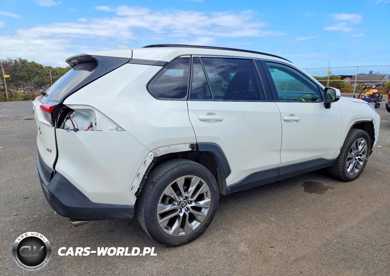 2021 Toyota Rav4 Xle Premium VIN:JTMC1RFV3MD072097 - 3