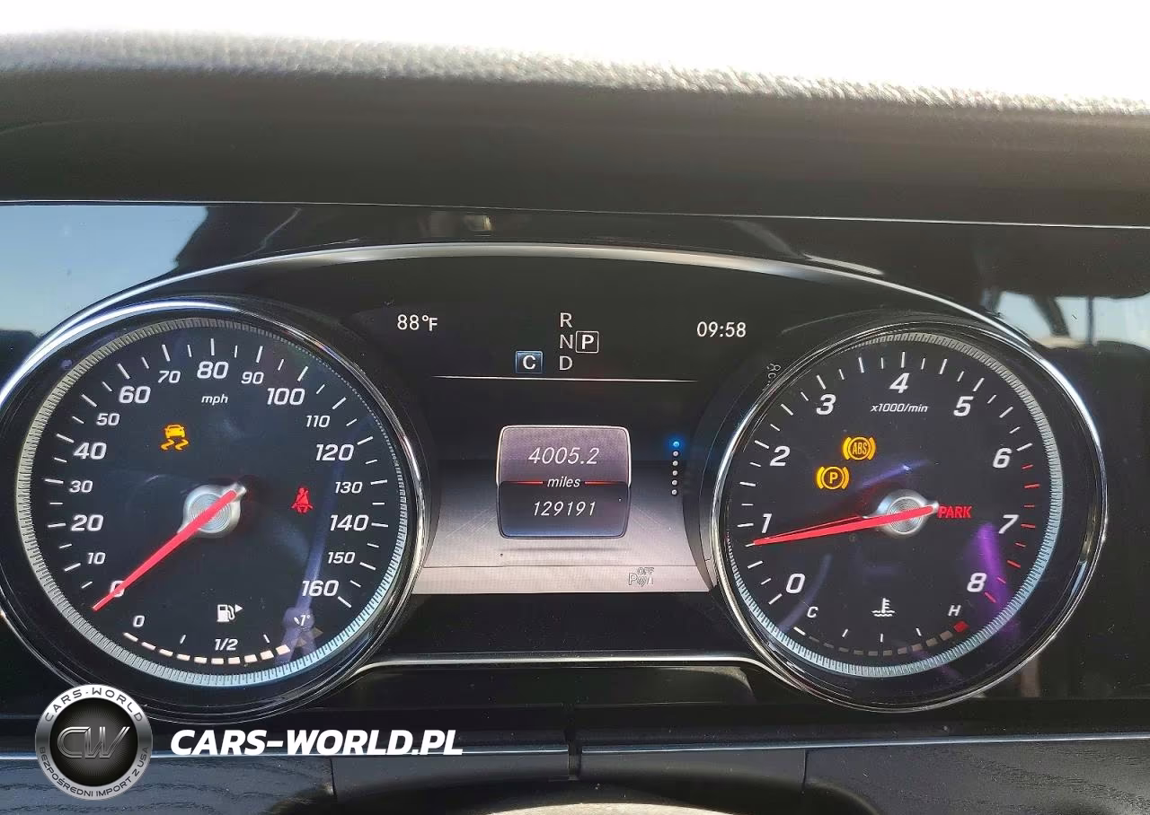 2018 Mercedes-Benz E 300 VIN:WDDZF4JB3JA387058 - 9