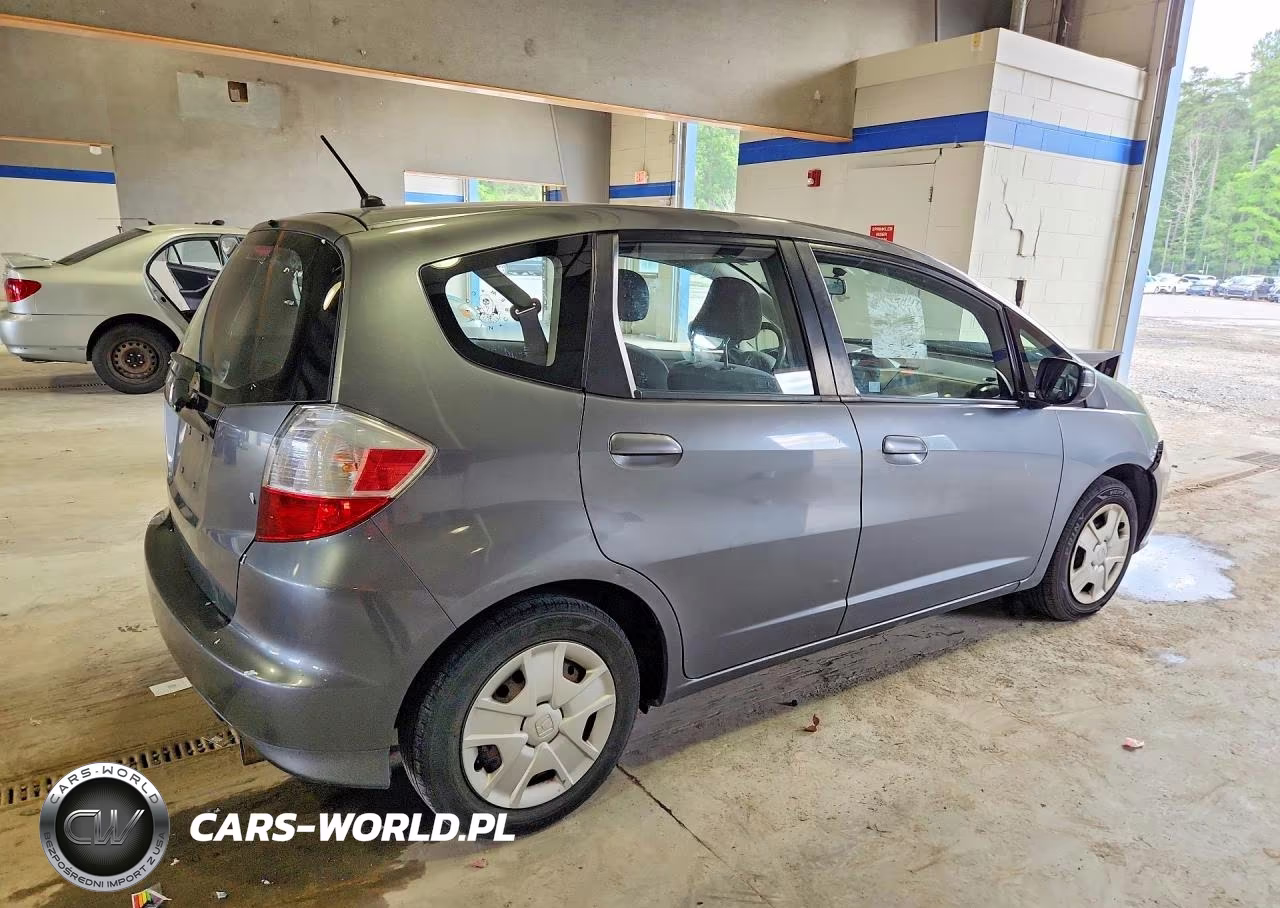 2012 Honda Fit VIN:JHMGE8H35CC039763 - 3