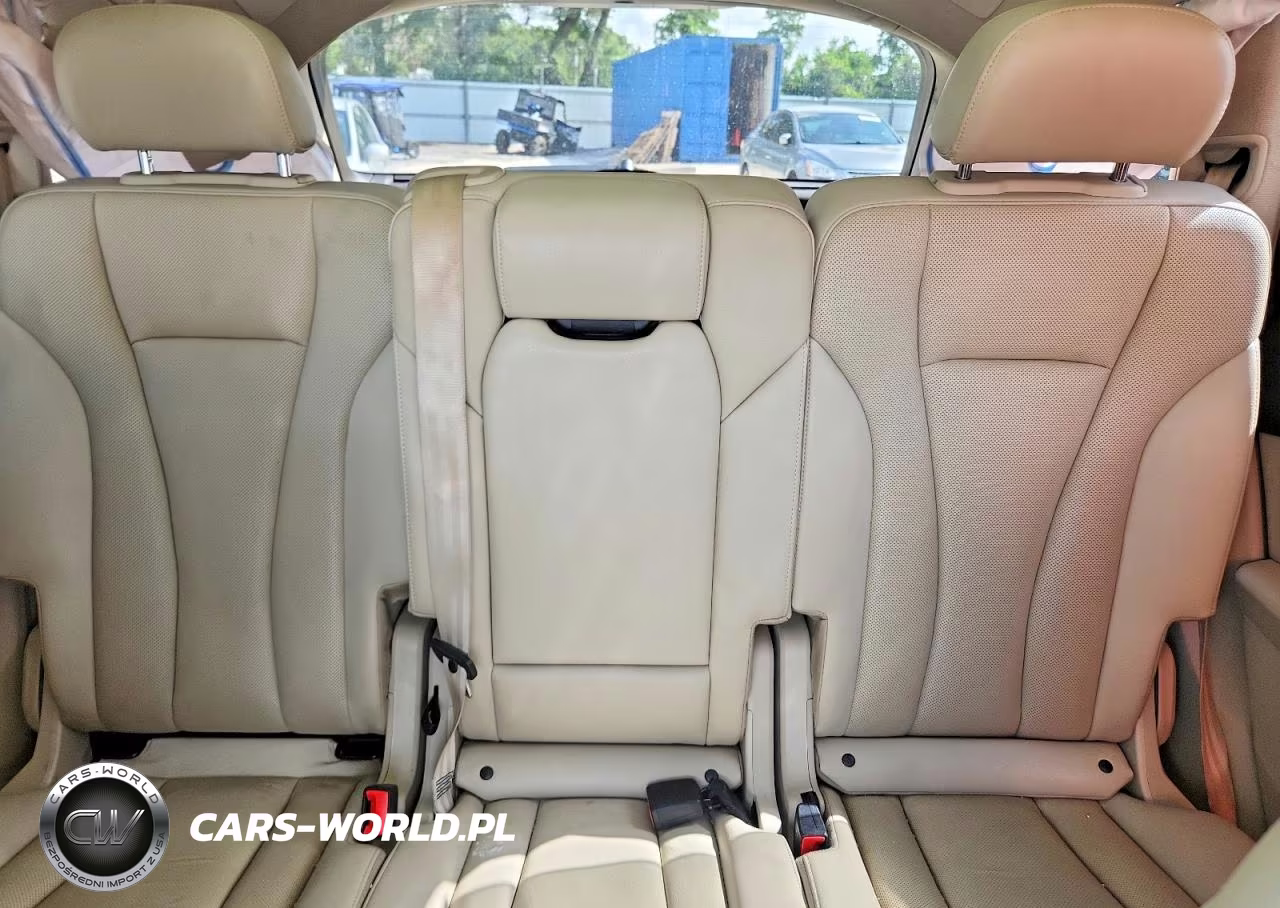 2019 Audi Q7 Premium Plus VIN:WA1LHAF78KD034337 - 10
