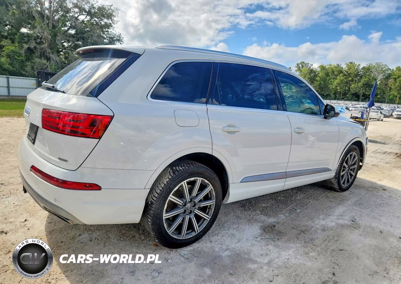 2019 Audi Q7 Premium Plus VIN:WA1LHAF78KD034337 - 3