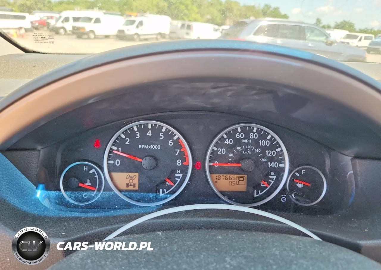 2005 Niss Pathfinder VIN:5N1AR18W35C768484 - 9