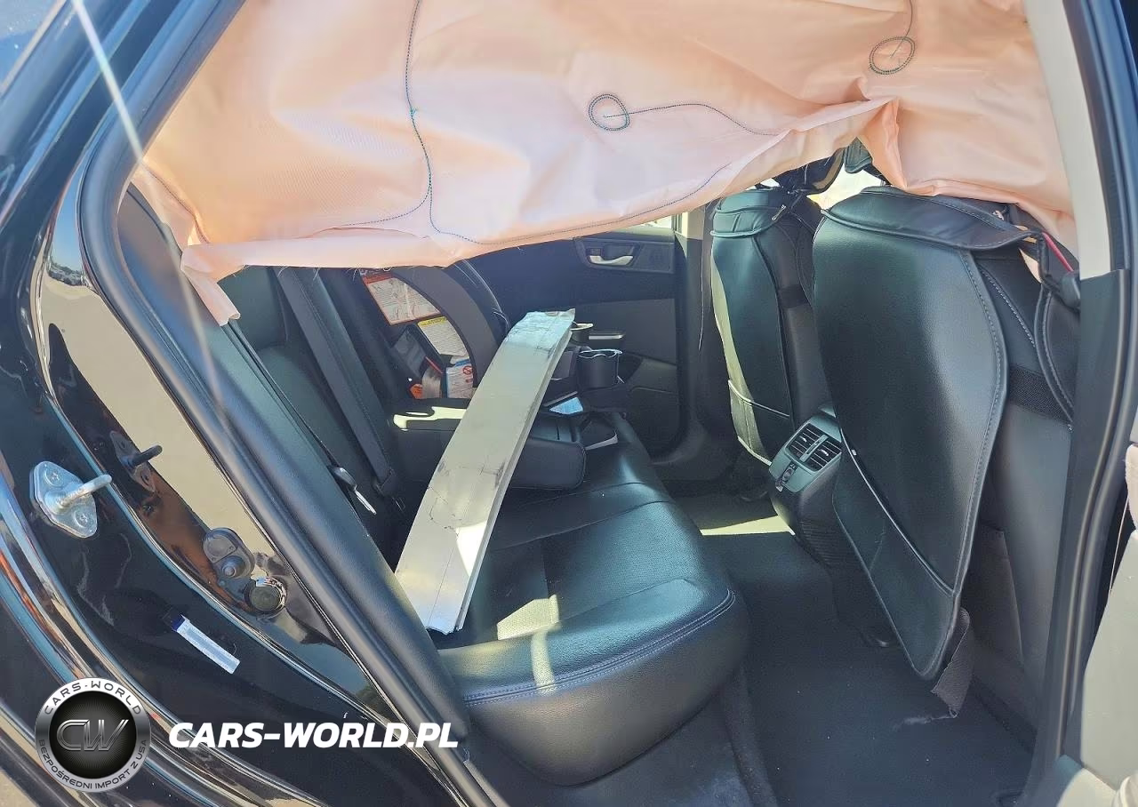 2018 Honda Clarity Touring VIN:JHMZC5F35JC019171 - 10